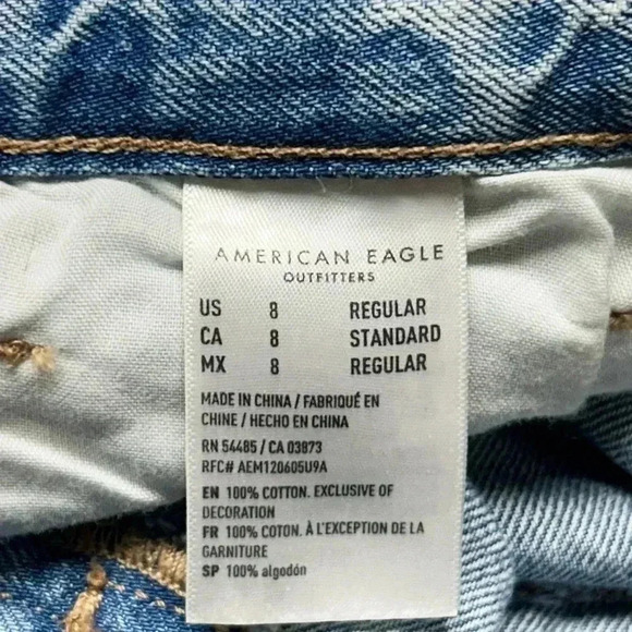 AEO American Eagle Relaxed Mom Jeans Daylight Destroyed Size 8 High Waist NWT - Picture 10 of 12